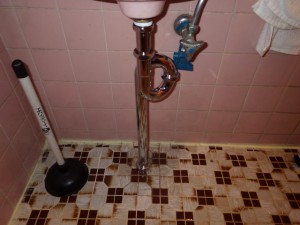 トイレ 手洗い器 排水トラップ リフォーム U管 修繕後