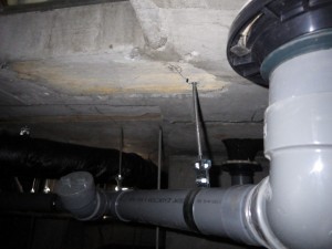 塩ビ交換後 排水管 交換 引替え工事 点検口 ビル 神戸市 トラブラン