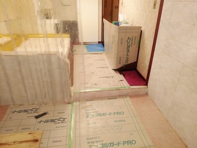 浴槽リフォーム 交換 作業 養生シート トラブラン