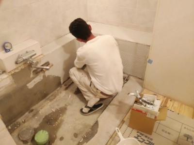 浴室 タイル貼替 ボンド塗布 トラブラン 三宮 中央区 兵庫