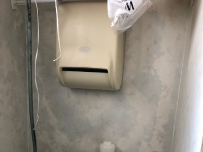 トイレの壁 水漏れ 漏水が原因 神戸市 トラブラン