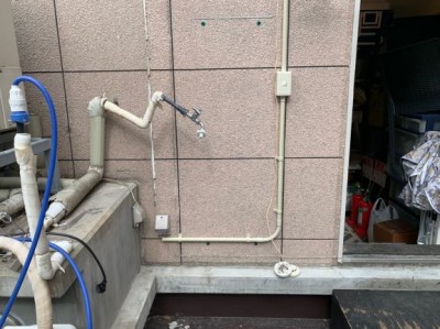 屋上 電気配線 スイッチ 工事 工事中 天災被害 神戸市 トラブラン