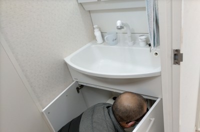 水の確認 洗面所 施工後 アフター 除濁器フィルター 交換 神戸市 トラブラン