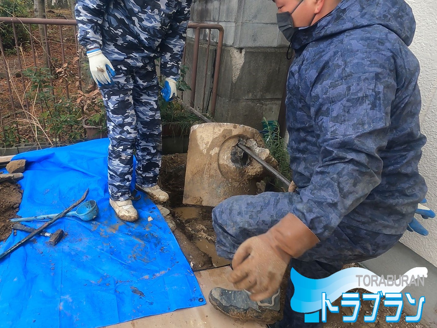 排水桝 コンクリート桝 交換 ビフォー 工事 住宅 水廻り 神戸市 トラブラン