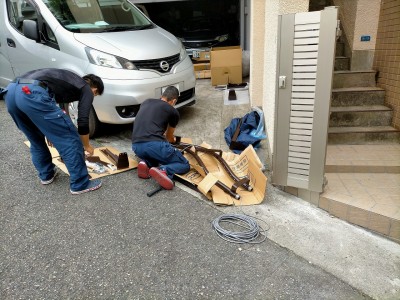 いす式昇降機 昇降椅子 取付け 戸建て 階段 玄関 介護 神戸市 トラブラン 