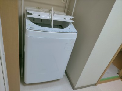 床張替え後 洗濯機 再設置 床のリフォーム 洗面台 神戸市 トラブラン