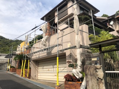外構工事 外壁修繕 足場 外壁塗装 リフォーム 掘り込み駐車場 神戸市 トラブラン
