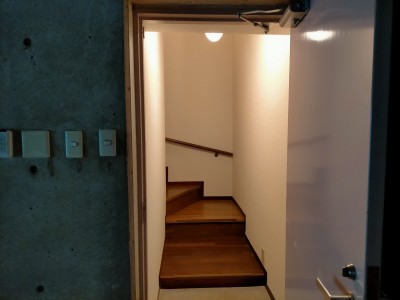漏水修繕 壁紙張替え 断熱材 補強 施工後 リフォーム 神戸市 トラブラン