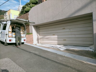 駐車場 シャッター 塗装 作業前 掘り込み 神戸市 トラブラン 