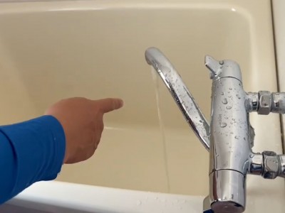 浴室 水圧 弱い マンション 水栓 改善 加圧ポンプ 神戸市 トラブラン