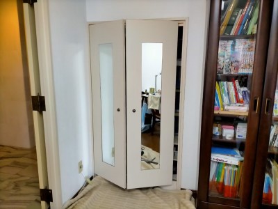 収納 扉の補修 扉の交換 自宅 リフォーム クローゼット 神戸市 トラブラン