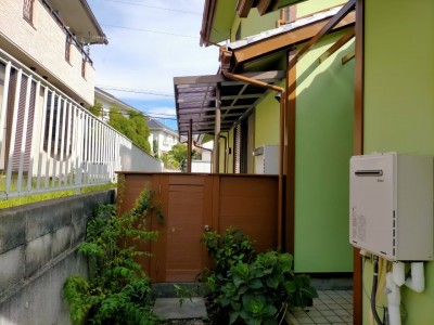 雨樋 化粧梁 勝手口 扉 裏門 付帯部 雨戸 ウレタン塗装 神戸市 トラブラン