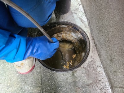 洗管作業 配管詰まり 排水桝 高圧洗浄作業 神戸市 トラブラン
