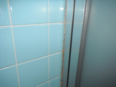 浴室改修 コーキング剥離 リフォーム 賃貸物件 神戸市 トラブラン