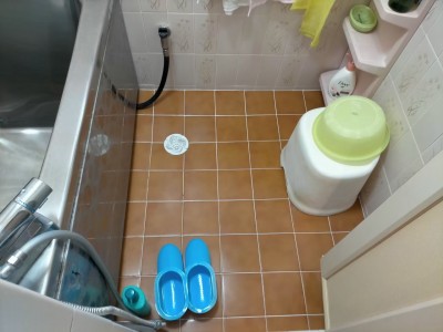 浴室漏水調査 マンション 漏水修繕 天井 水漏れ 現場調査 神戸市 トラブラン