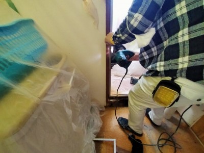 浴室ドア 腐敗 漏水 撤去 取替え工事 マンション リフォーム 神戸市 トラブラン