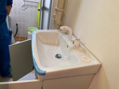 洗面化粧台 設置 洗面台取付け 取替え工事 リフォーム 神戸市 トラブラン