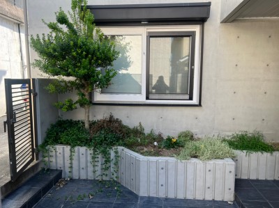 花壇の撤去 タイルの貼替 リフォーム エクステリア 神戸市 トラブラン