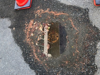 アスファルト陥没 止水栓の漏水  敷地内 止水栓 交換工事 神戸市 トラブラン