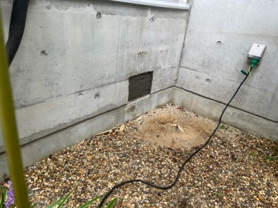 ポンプユニット 開口 モルタルで穴埋め 浴室リフォーム 神戸市　トラブラン
