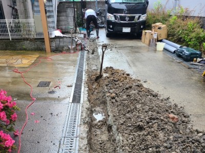 排水管改修工事 掘削作業 排水管設置 掘り起こし作業 桝 神戸市 トラブラン