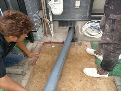 配管 床下配管 排水管 運搬 スペース 神戸市 トラブラン