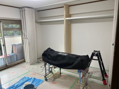 壁紙 貼替 クローゼット 洋室 新設 部屋 リフォーム 内装 神戸市 トラブラン