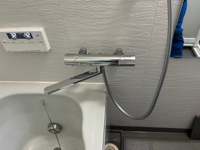 浴室 壁付き水栓 水栓交換工事 シャワー付き 吐水 お風呂 神戸市 トラブラン