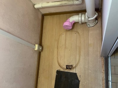トイレの 撤去 便器 取外し 排水管 交換工事 リフォーム 神戸市 トラブラン トイレの 撤去 便器 取外し 排水管 交換工事 リフォーム 神戸市 トラブラン