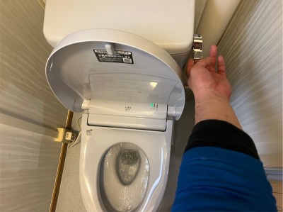 トイレ取付け 作動確認 完了 交換工事 トイレリフォーム 神戸市 トラブラン トイレ取付け 作動確認 完了 交換工事 トイレリフォーム 神戸市 トラブラン