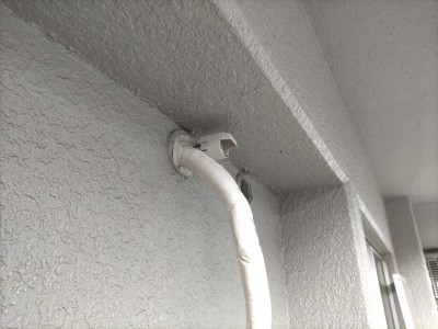 エアコン 室外機 取付け 排水ドレン 壁補強工事 下地 神戸市 トラブラン