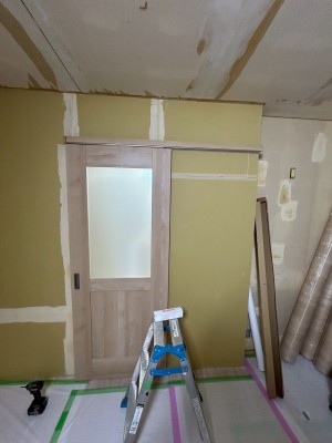 脱衣所用扉 洗面所 引き戸 取付け 内装 神戸市 トラブラン