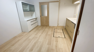 内装リフォーム  シャインオーク 木目調 キッチン 扉新設 神戸市 トラブラン