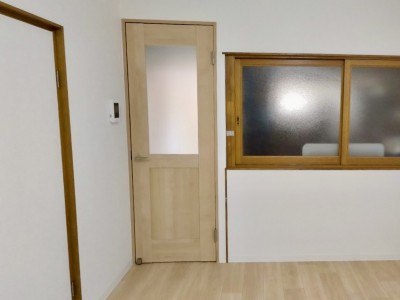 扉 リビング扉 ガラス窓 LBタイプ リフォーム 神戸市 トラブラン