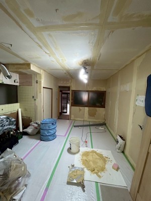 パテ処理 パテ作業 内装 壁 戸建て 神戸市 トラブラン