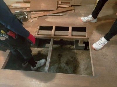 フローリング コンパネ 下地 床 リビング 撤去 神戸市 トラブラン
