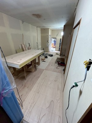 内装 リフォーム 作業台 コンパネ 戸建て リビング 神戸市 トラブラン