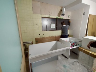 キッチン 組み立て 内装工事 シンク ダクト 神戸市 トラブラン