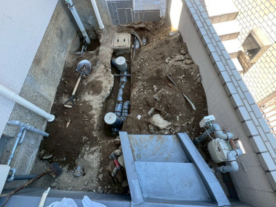 戸建て 排水管確認 作業 雨水桝 交換工事 散水 移設 神戸市 トラブラン 戸建て 排水管確認 作業 雨水桝 交換工事 散水 移設 神戸市 トラブラン