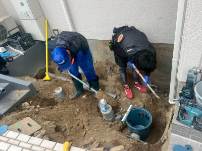 バケツ桝 穴あけ 雨水桝 交換工事 設置 塩ビ桝 埋設 神戸市 トラブラン バケツ桝 穴あけ 雨水桝 交換工事 設置 塩ビ桝 埋設 神戸市 トラブラン